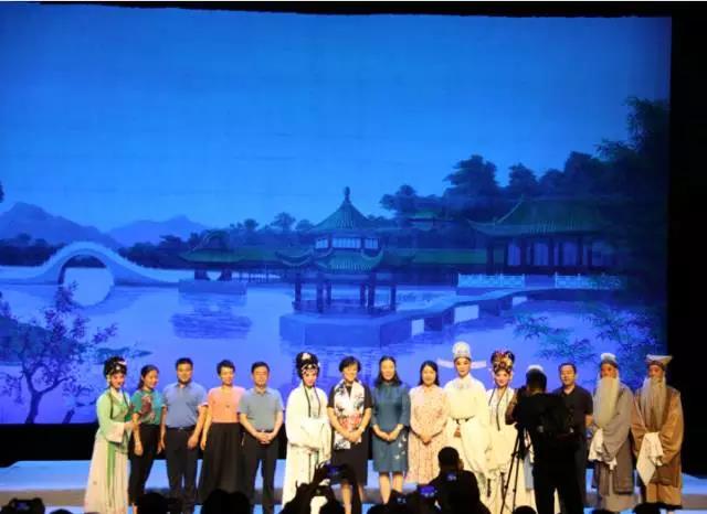 戏曲舞台羞羞视频在线播放